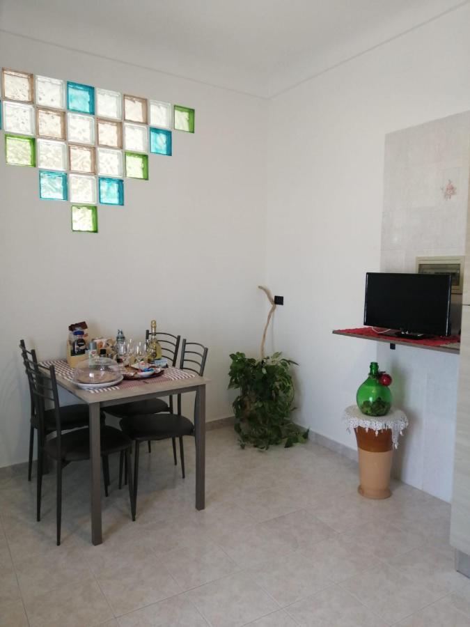 Apartamento La Casa Nel Vico Locorotondo Exterior foto